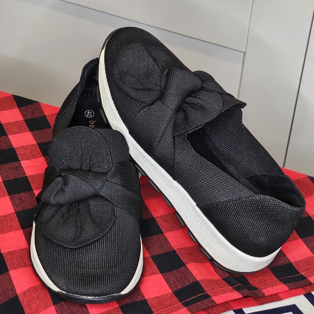 Bernie Mev. Crane Women's Shoe Canvas Bow